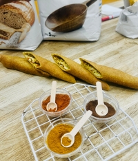 &Alpha;&nu;&alpha;&tau;&omicron;&lambda;ί&tau;&iota;&kappa;&eta; &pi;ί&tau;&alpha; Bafra &mu;&epsilon; &kappa;&iota;&mu;ά &gamma;&alpha;&lambda;&omicron;&pi;&omicron;ύ&lambda;&alpha;&sigmaf; &amp; &pi;&alpha;&iota;&delta;&iota;&kappa;ό &kappa;ά&rho;&upsilon;