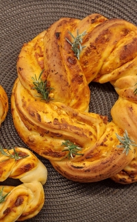 Babka &mu;&epsilon; &lambda;&iota;&alpha;&sigma;&tau;έ&sigmaf; &nu;&tau;&omicron;&mu;ά&tau;&epsilon;&sigmaf;