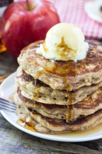 Pancakes &mu;ή&lambda;&omicron;&upsilon; &mu;&epsilon; frozen yogurt